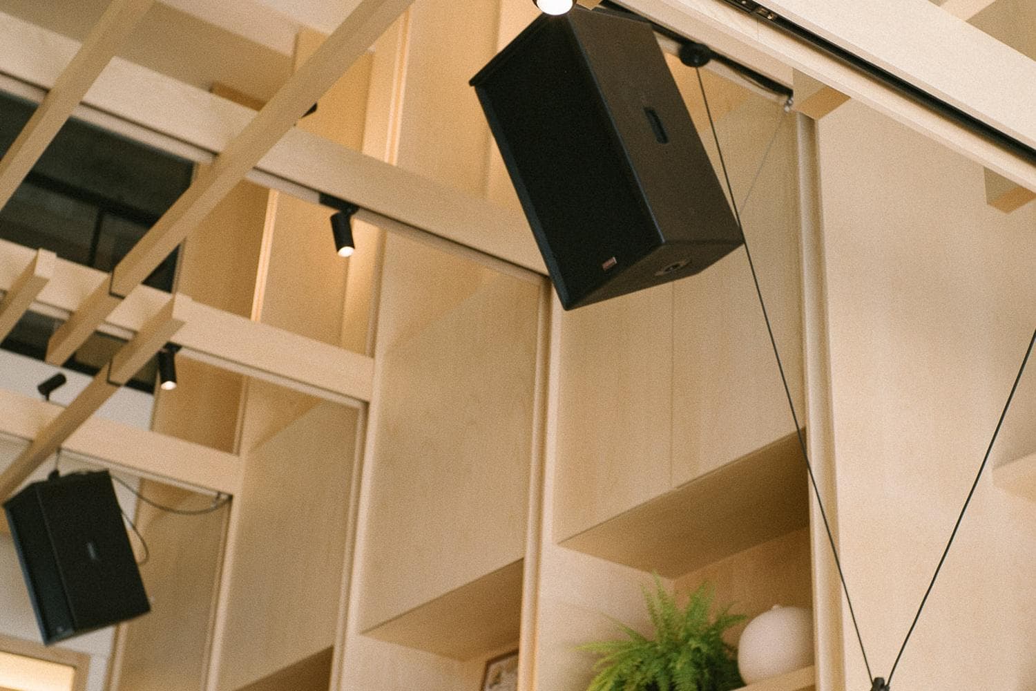Roger&Sons Showroom - Main Space