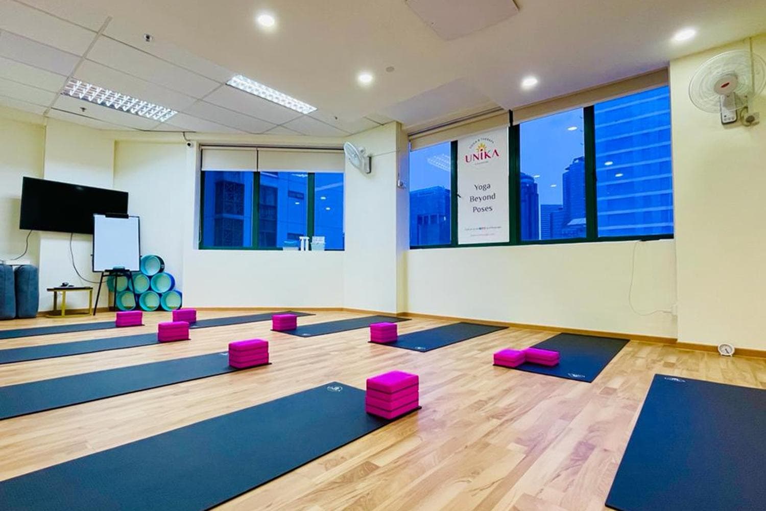 Unika Yoga & Therapy Small Studio