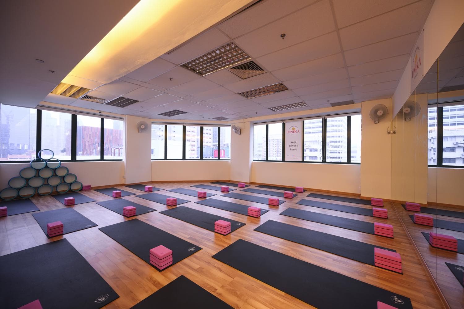 Unika Yoga & Therapy Big Studio