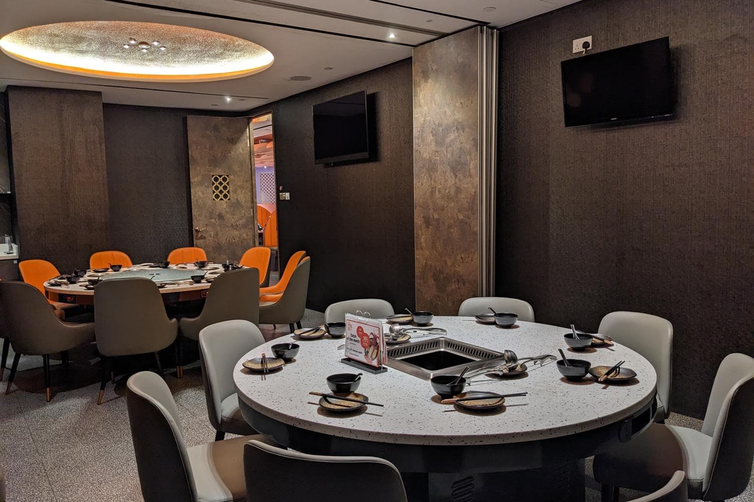 Wu Wang Guo Hotpot 勿忘锅 VIP Rooms