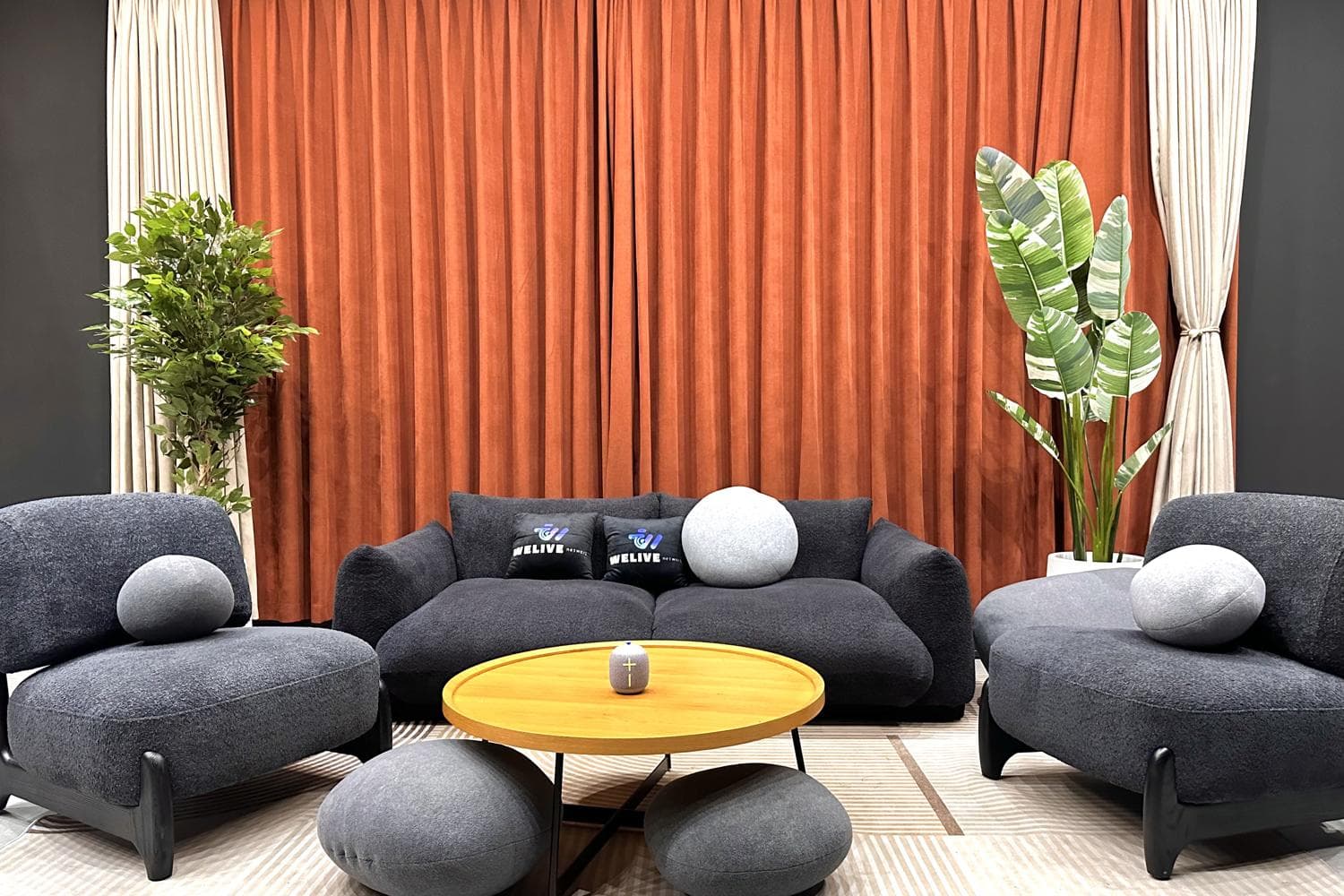 Modern & Cozy Podcast & Content Space for rental