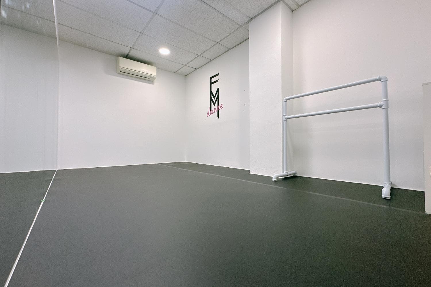 π©° 24/7 Studio Rogers @ Bukit Merah