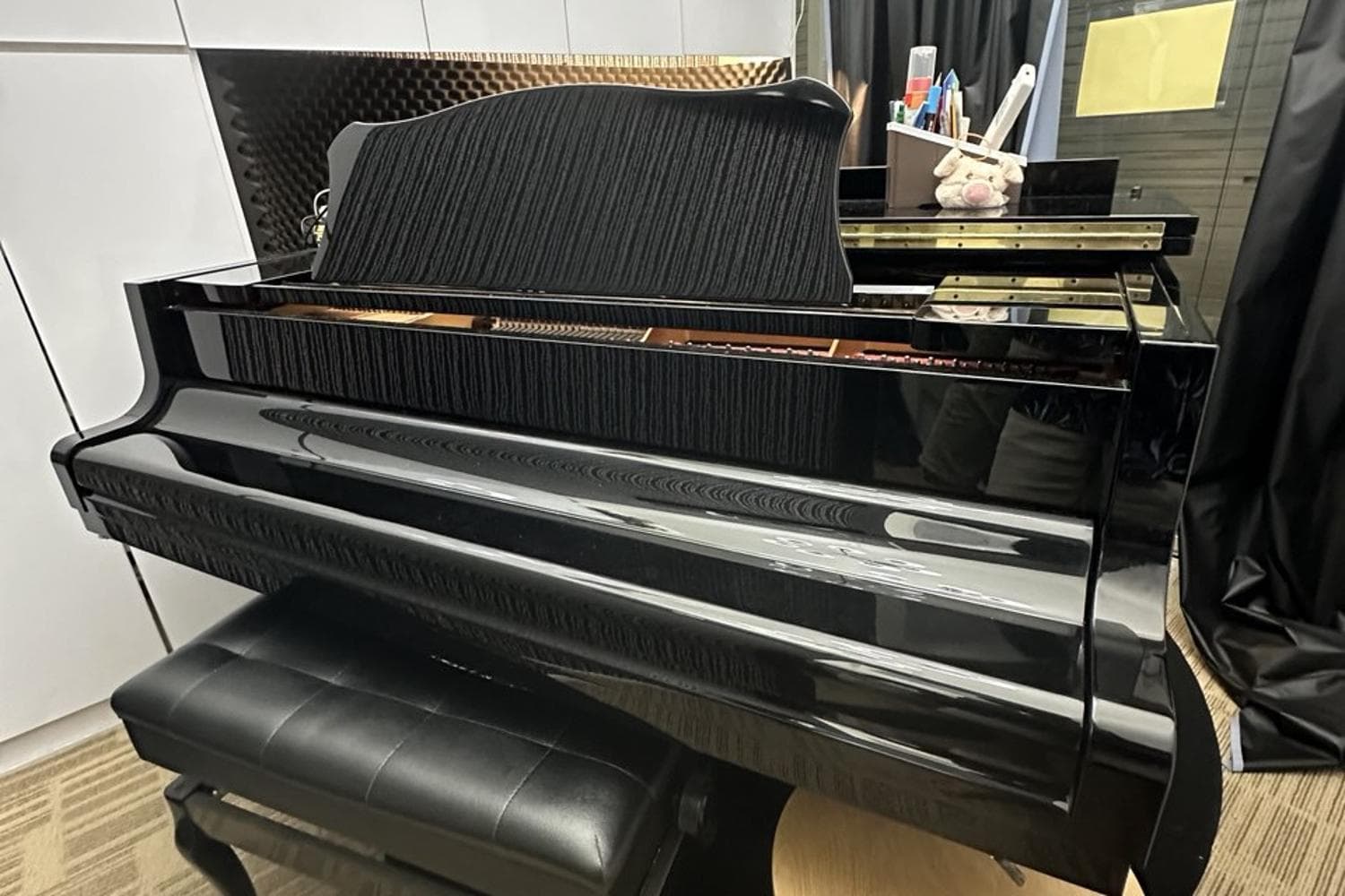 Grand Piano Room