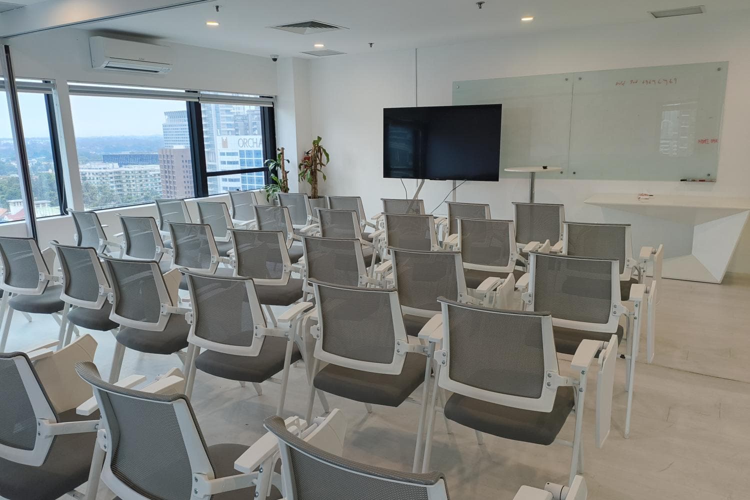 Professional Classroom at 583 Orchard Road