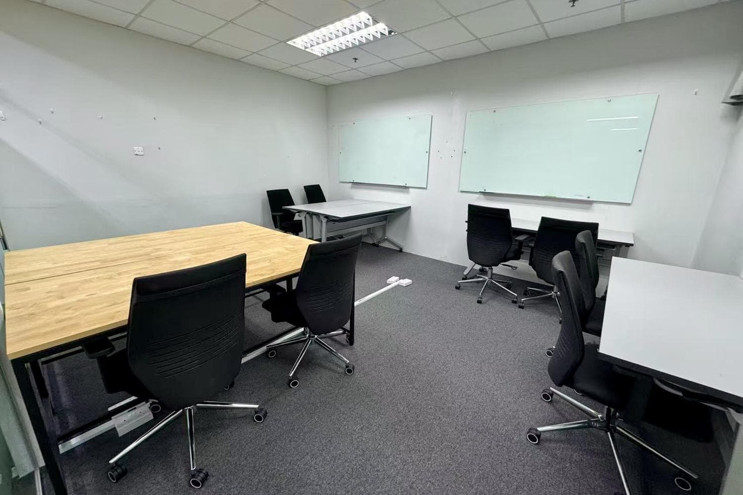 A12-2 Private Office