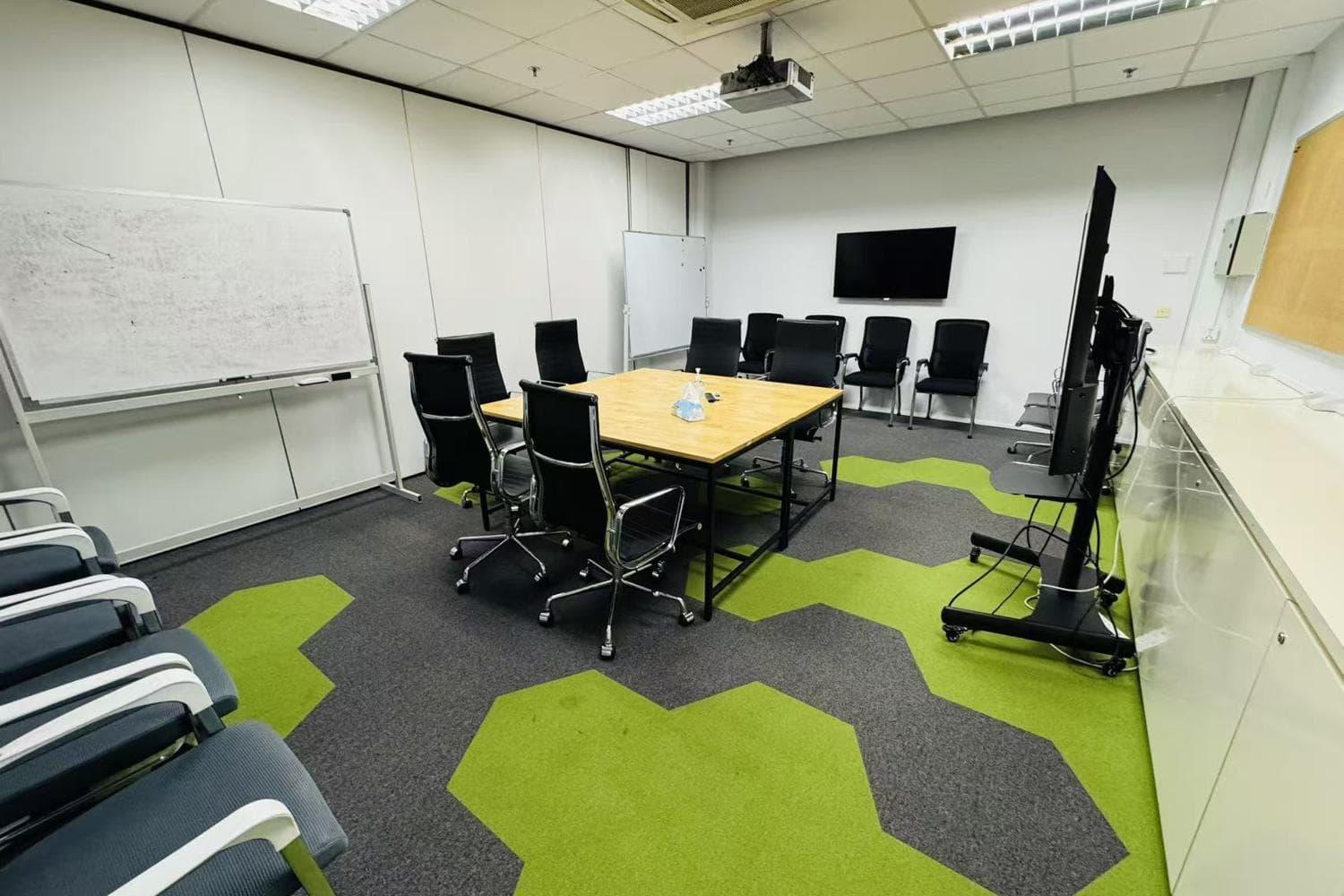 Conference Room 2 (Meeting Room 2)