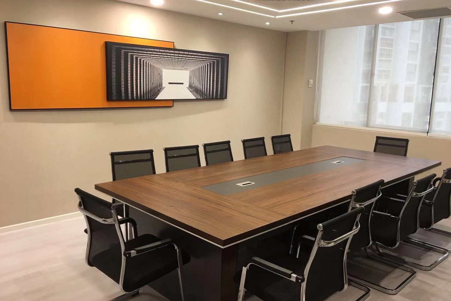 Only U Space - Meeting Room